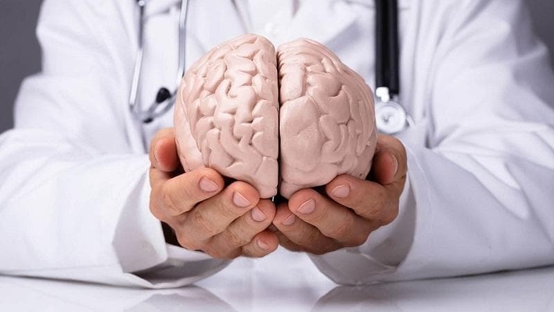 اگر یکی از این ۱۷ عامل را دارید مغزتان زودتر پیر می‌شود