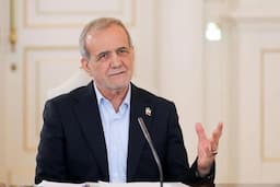 پزشکیان: می‌خواهید بجنگید؟ خب آمد زد؛ دوباره درست کنیم باز هم می‌آید می‌زند