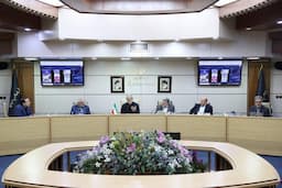 رئیس جمهور: پزشکان از قالب‌های محدود خارج و نجات‌بخش محله، جامعه و منطقه خود باشند