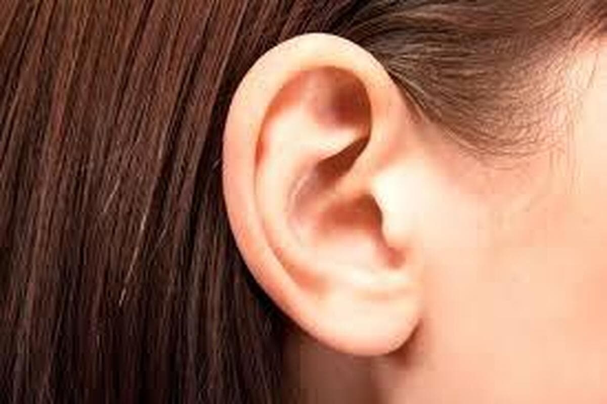 چطور بفهمیم به سمعک نیاز داریم؟ راهنمای کامل شنوایی‌سنجی و تشخیص