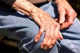 کلید کنترل علائم پارکینسون را بشناسید