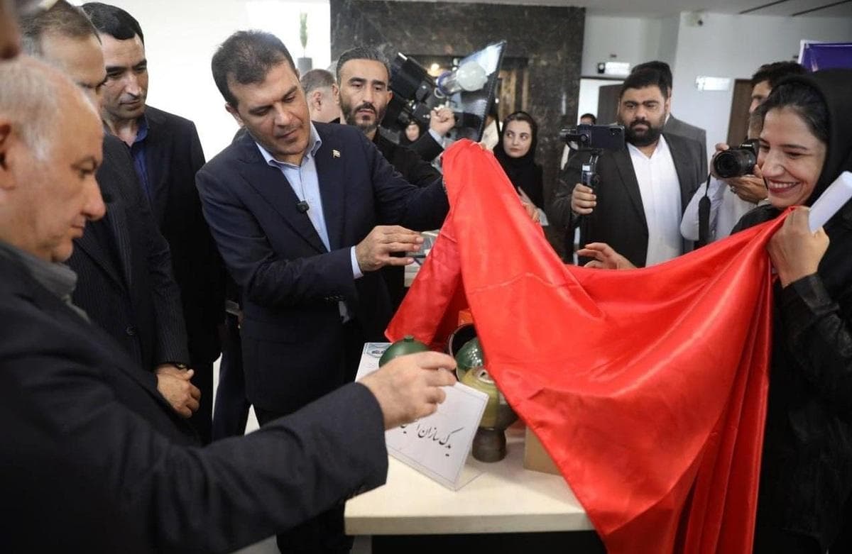 بازدید معاون رئیس‌جمهور از نمایشگاه محصولات دانش‌بنیان در مازندران