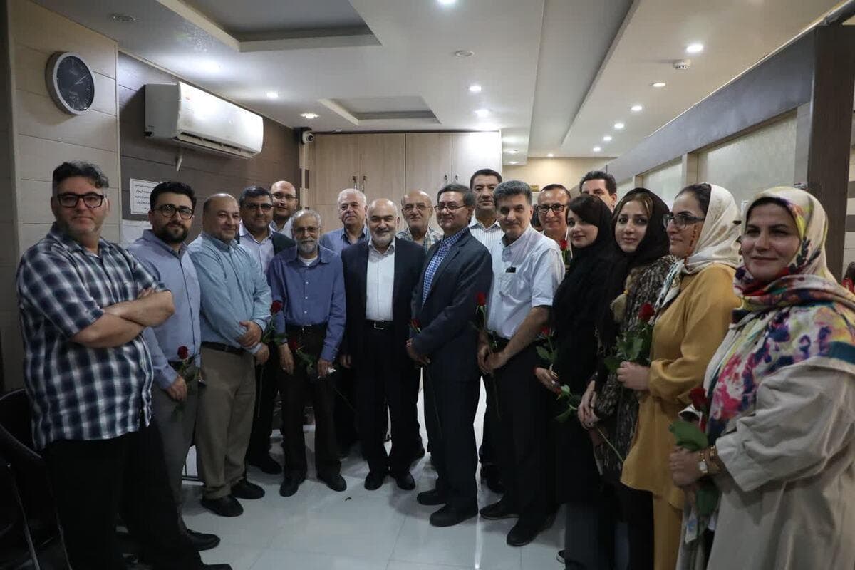 دیدار استاندار خوزستان با داروسازان و تاکید بر رفع چالش‌های دارویی استان / مطالبه داروخانه‌ها از تامین اجتماعی و وزارت بهداشت پیگیری می شود
