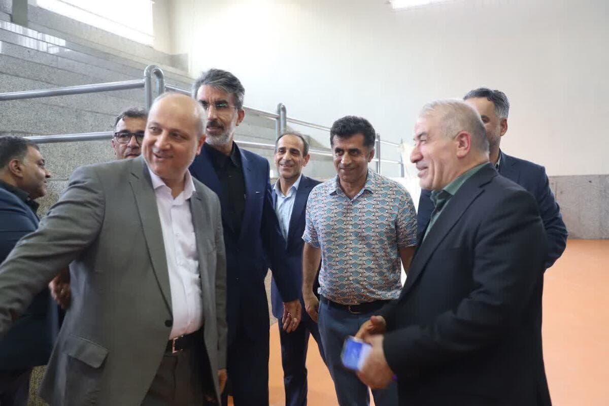 بازدید معاون وزارت ورزش و جوانان از سالن ورزشی شهید هاشمی نژاد بهشهر