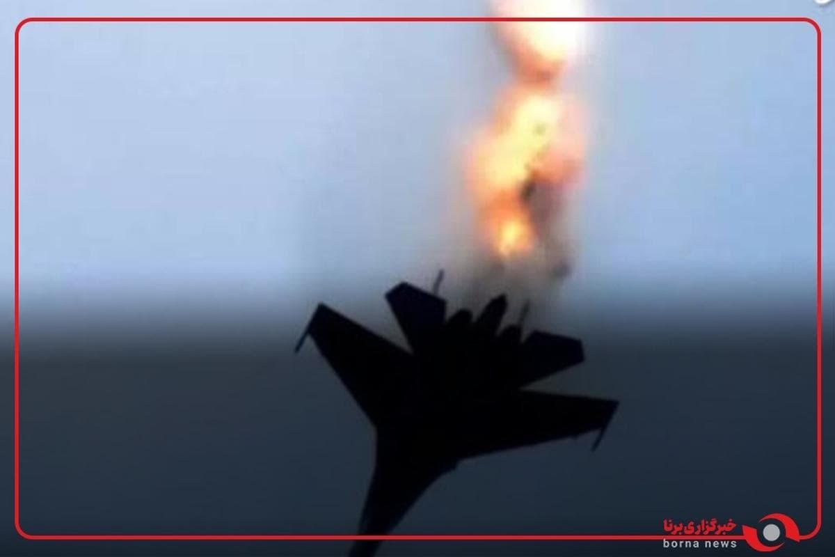 یک جنگنده F-16 در جریان نمایش هوایی در لهستان سقوط کرد و خلبان آن کشته شد