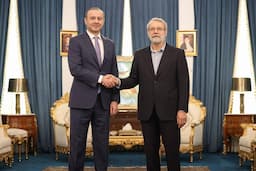 دیدار لاریجانی با همتای ارمنستانی خود