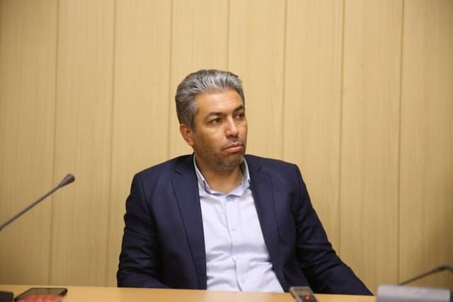 اسدی: دنیامالی در یک سال اخیر خستگی ناپذیر کار کرده/ رئیس مجهور نگاه مثبتی به ورزش دارد