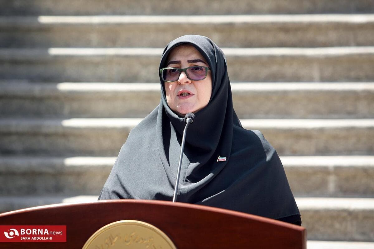 مهاجرانی: ساعات کاری ادارات تا پایان شهریور بدون تغییر است