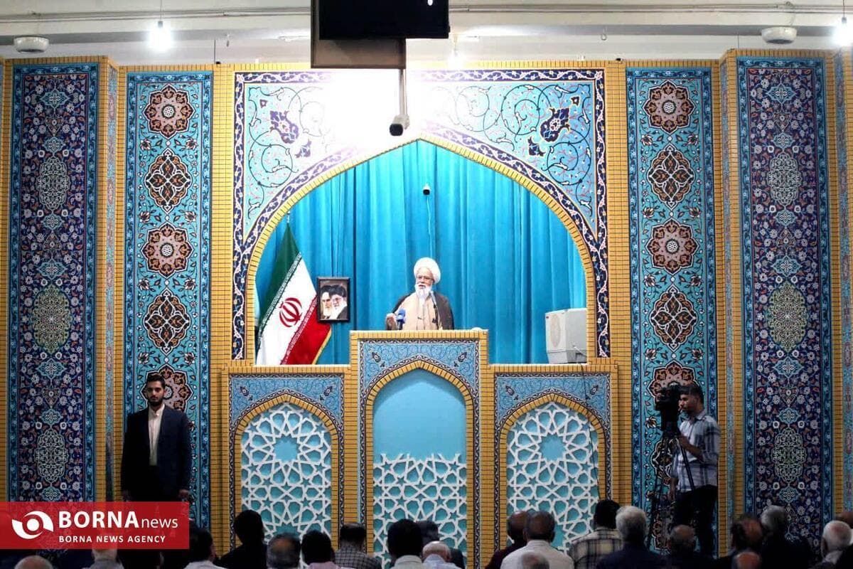 امام جمعه کرمانشاه: وحدت اسلامی سدّی در برابر توطئه‌های دشمنان است
