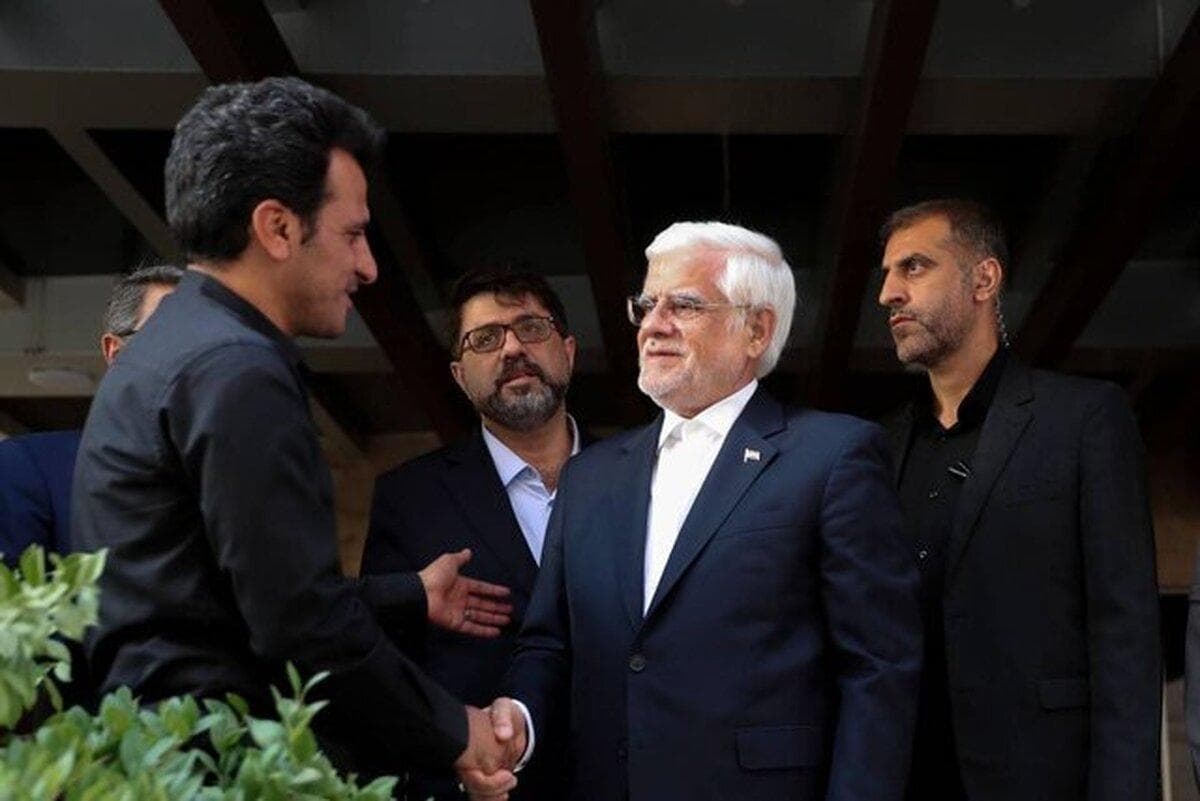 شما از معدود شخصیت‌های هستید که می‌توانید لولای دو جریان کشور باشید