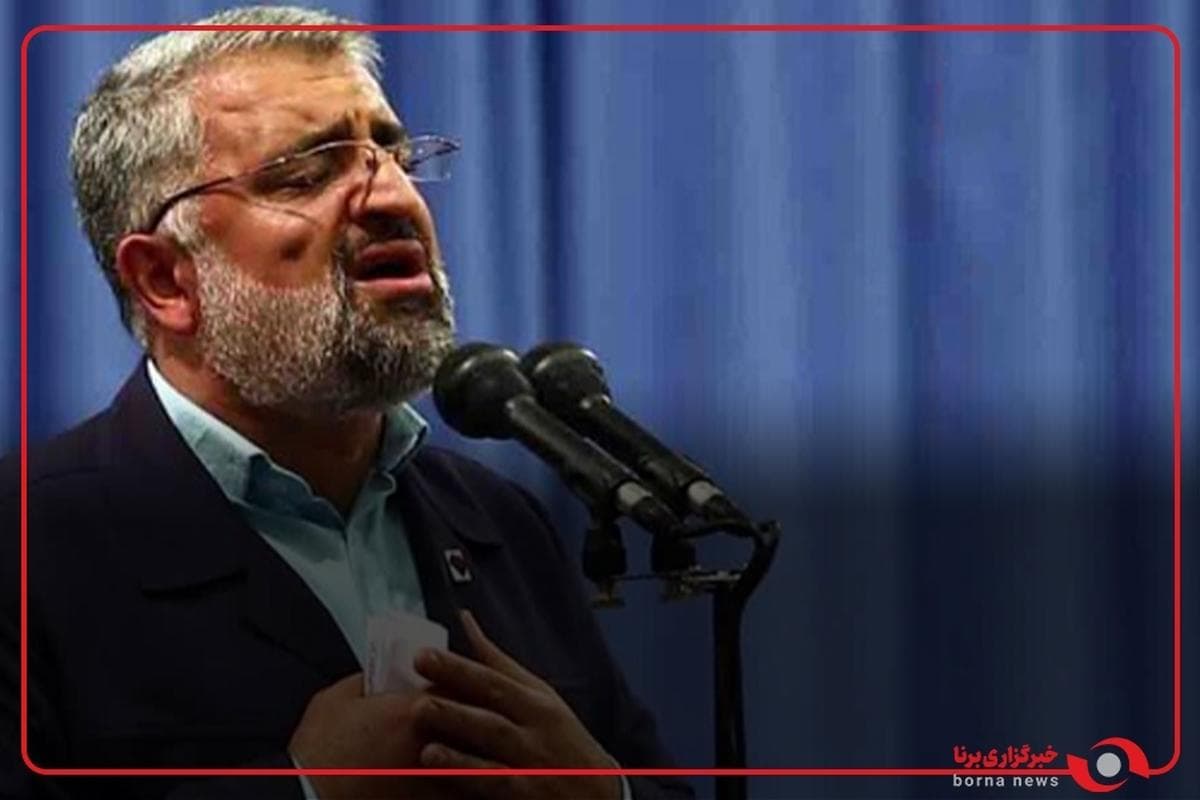 مولودی‌خوانی آقای حمید رمضان‌پور در گرامیداشت عید میلاد پیامبر اکرم(ص) و امام صادق(ع) در حسینیه امام خمینی(ره)