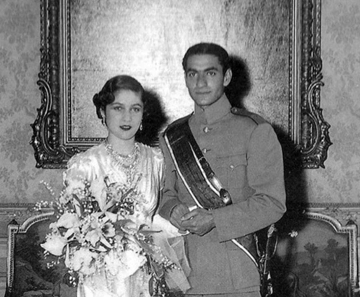 مدال یادبود ازدواج محمدرضا شاه پهلوی و پرنسس فوزیه از مصر - مارس 1939(عکس)