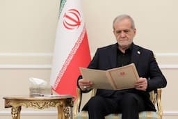 رئیس جمهور در آیین دریافت استوارنامه سفرای جدید ۹ کشور:  ایران به دنبال توسعه روابط و همکاری ها با همه کشورهای جهان است