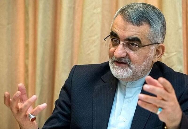 بیان رئیس‌جمهور درباره مذاکره را نمی‌پسندم/آمریکا بیش از هر کشور دیگری در منطقه ضربه‌پذیر است
