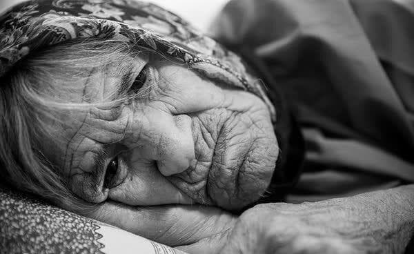 تنها ۱۰۰ سال اولش سخت است/ تا صد سالگی زنده بمانیم