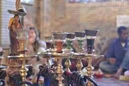 پلمپ قهوه‌خانه پاتوق اراذل و اوباش در ری + فیلم