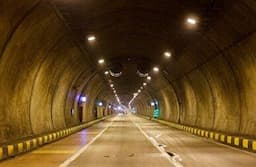 تونل نیایش تهران امشب مسدود است
