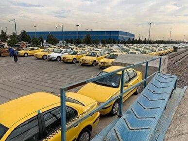 فعالیت ۱۱۰۰ تاکسیران زن در تهران