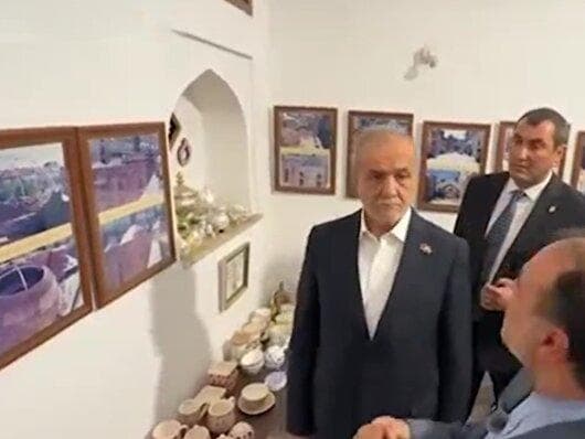 بازدید پزشکیان از مسجد کبود ایروان و اقامه نماز در این مسجد