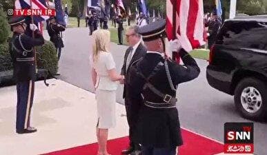 ورود نخست‌وزیر انگلستان به کاخ سفید برای دیدار با ترامپ + فیلم