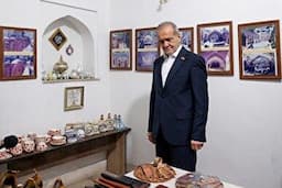 بازدید پزشکیان از مسجد کبود ایروان و اقامه نماز با نمازگزاران