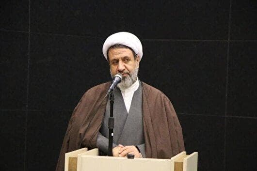 امام جمعه کرمان نسبت به دو قطبی سازی در جامعه هشدار داد