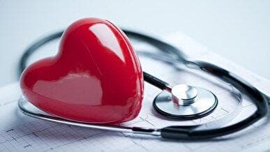 پزشکان نه فقط به دانش و مهارت بلکه به صبوری و تعهدی عمیق تکیه دارند