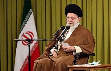 رهبر انقلاب: حفظ اتحاد ملی وظیفه اهل قلم، توئیت‌زنندگان و مسئولان کشور است + فیلم