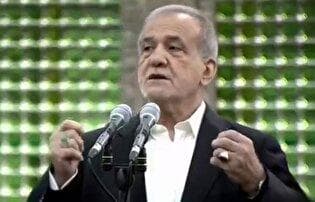 ایجاد تفرقه در داخل کشور و در بین کشور‌های اسلامی خدمت به همان اسرائیلی است که دم از جنگیدن با او می‌زنید