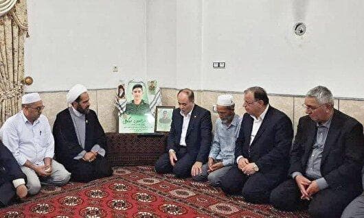 دیدار وزیر جهادکشاورزی با خانواده شهید اهل سنت جنگ تحمیلی اخیر در گلستان