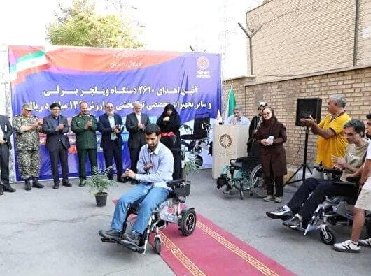 اهدای ۴۳ ویلچر برقی به ارزش ۴۳ میلیارد ریال توسط بسیج سازندگی البرز