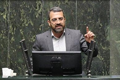 محمودی: در مورد آب، بحران مدیریت داریم/ برای حل ناترازی برق راهکار‌های درستی به کار نگرفتیم + فیلم