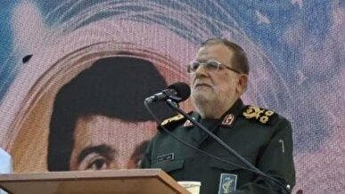 سرلشکر ایزدی: با ترور فرماندهان هوافضای‌سپاه دچار تزلزل نشد