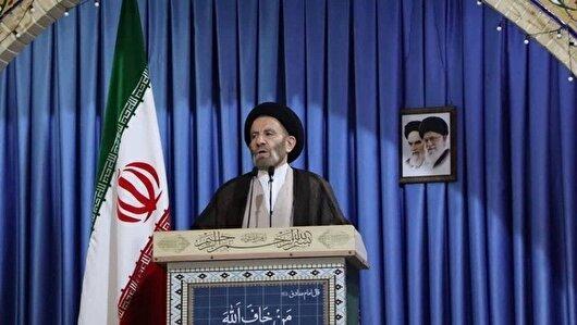 امام‌جمعه خرم‌‌آباد: برخورد قاطع و فوری با هرگونه هتاکی را خواهانیم