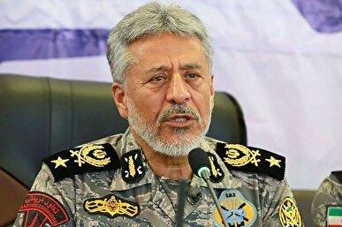 دریادار سیاری: ارتش و سپاه آماده دفاع همه‌جانبه هستند