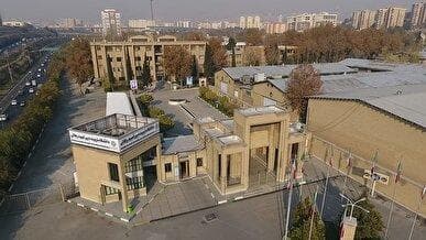 نقدی به افزایش سن پذیرش دانشجومعلمان؛ شکاف ارزش‌ها و هنجار‌ها میان معلمان و دانش‌آموزان