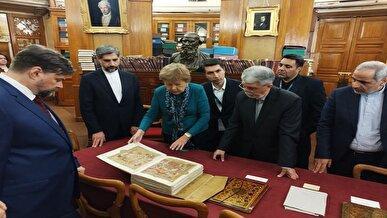 وزیر فرهنگ: فهرست‌واره نسخ خطی فارسی در روسیه تهیه می‌شود