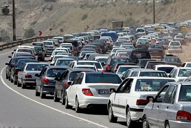 محور چالوس و آزادراه تهران–شمال زیر فشار ترافیک سنگین