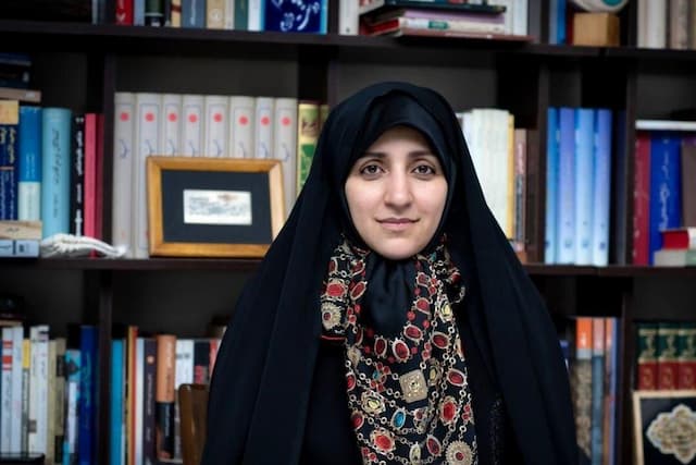 بهروز آذر: برای موتورسواری زنان قانون جدید لازم نیست