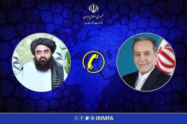 تماس تلفنی عراقچی با وزیر خارجه افغانستان و اعلام کمک به مردم و دولت افغانستان