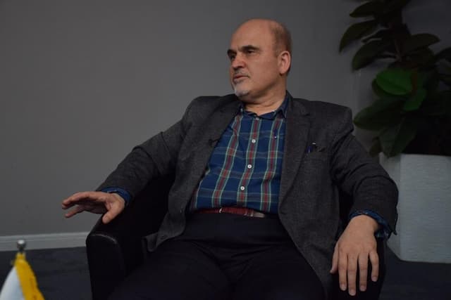 لزوم خط‌کشی صریح اصلاح‌طلبان با وطن‌فروشان