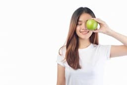 ۷ غذای مفید برای کاهش چربی بدن پس از ۴۰ سالگی