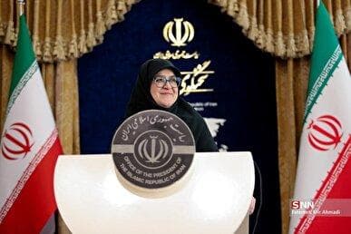 مهاجرانی: تذکر مهاجرانی به یک خبرنگار: کدام انزوا کدام ضعف؟ / ایران قدرتمند بوده و در حوزه‌های مختلف مقتدرانه ایستاده است + فیلم