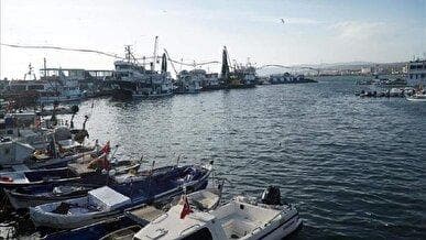 حمله هوایی رژیم صهیونیستی به بندر الناقوره لبنان دو زخمی برجای گذاشت