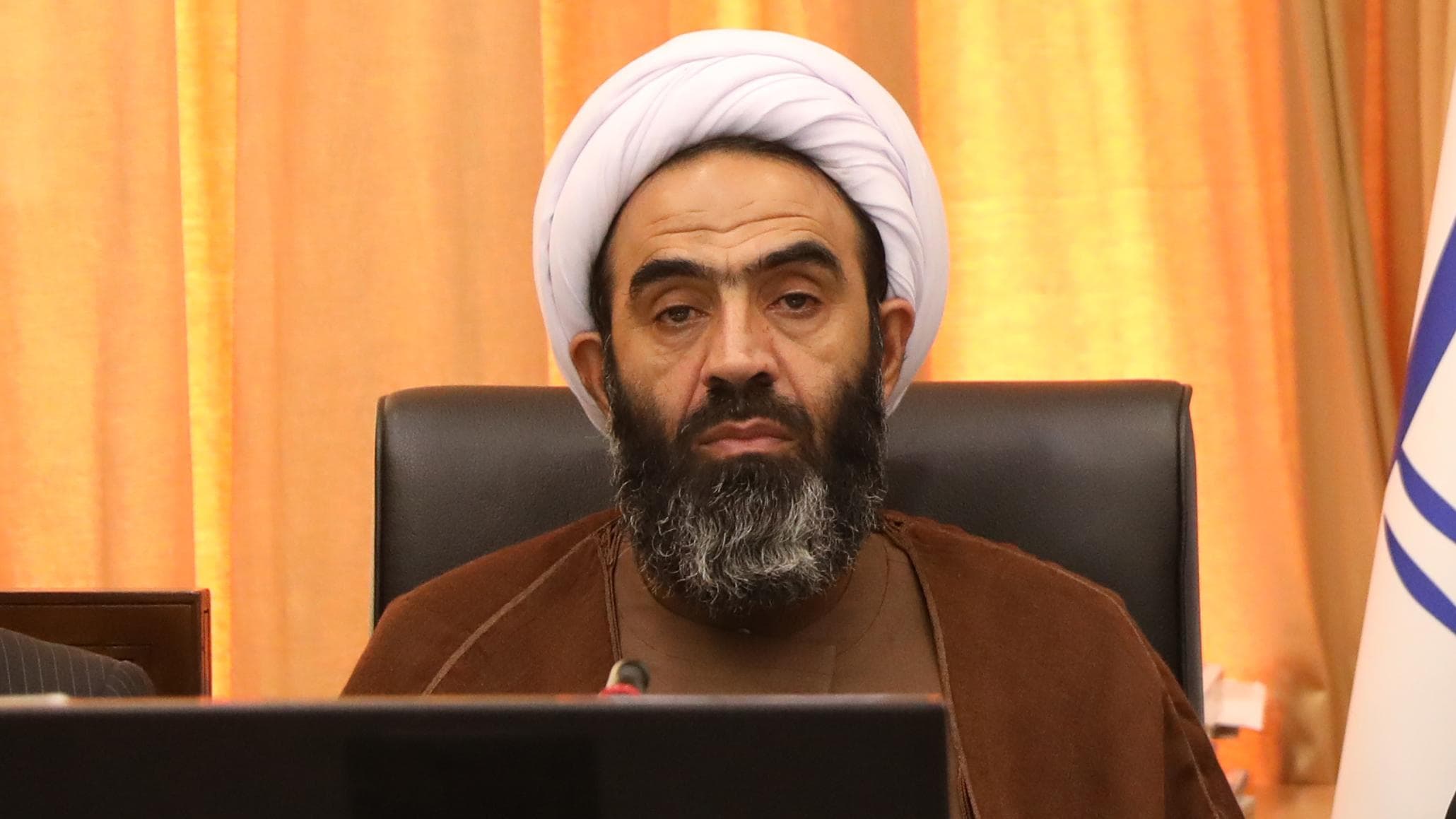 غیرت ملی اقتضا می‌کند در مقابل زیاده خواهی‌های دشمن کوتاه نیاییم