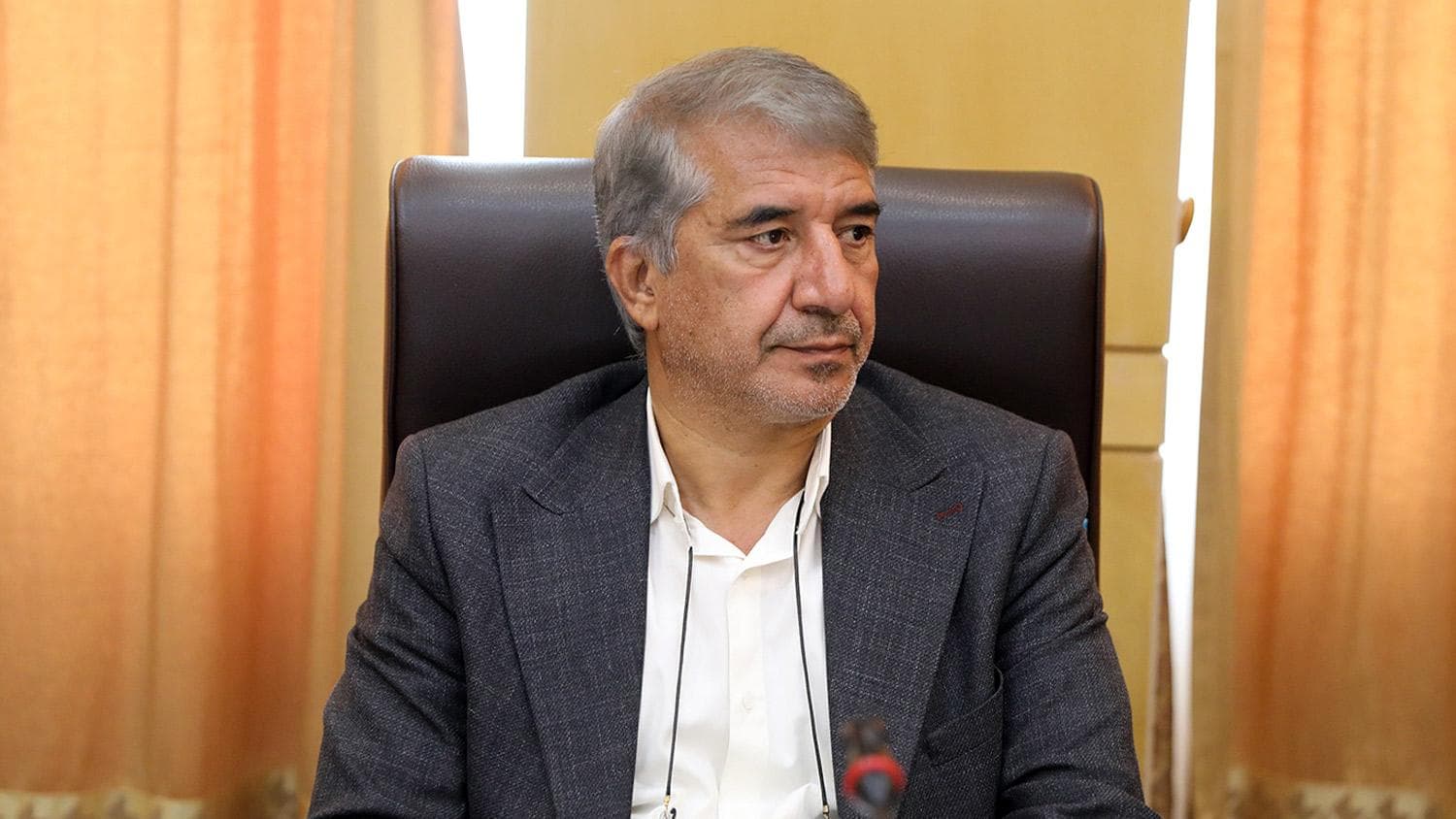 نشست انارکی با دهیاران انار و مدیرکل امور روستایی استان کرمان/ پیگیری حل مشکلات روستاییان
