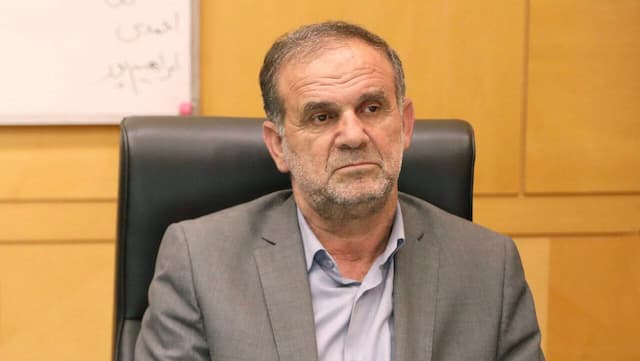 دریافت پول اجباری از خانواده‌ها در مدارس دولتی خلاف قانون است/ آموزش رایگان، وظیفه دولت است نه خانواده‌ها