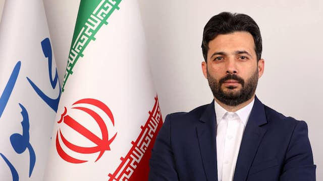 آغاز نهضت آسفالت در روستاهای رشت و خمام با پیگیری نماینده رشت/ پیگیری ضعف آنتن‌دهی در شهرستان‌های رشت و خمام از وزیر ارتباطات