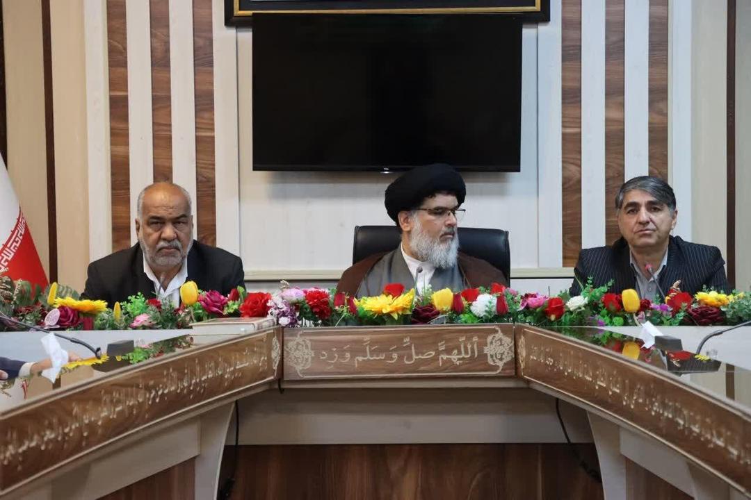 پیگیری صباغیان در مورد موضوع فرمانداری ویژه شهرستان بافق/تاکید بر تکمیل ساخت و تامین نیروی انسانی و تجهیزات پزشکی برای بیمارستان ۹۶ تخت‌خوابی بافق