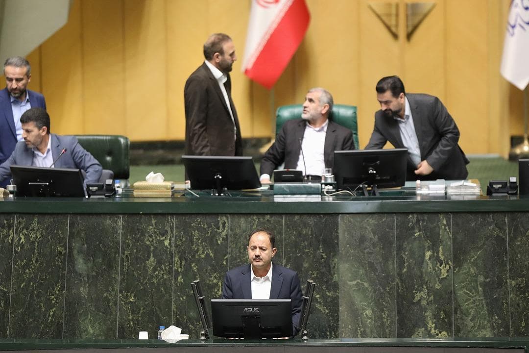 رفع مشکلات نهضت ملی مسکن نیازمند عزم ملی است/ نیروهای شرکتی در لایحه بودجه سال جدید باید ساماندهی شوند